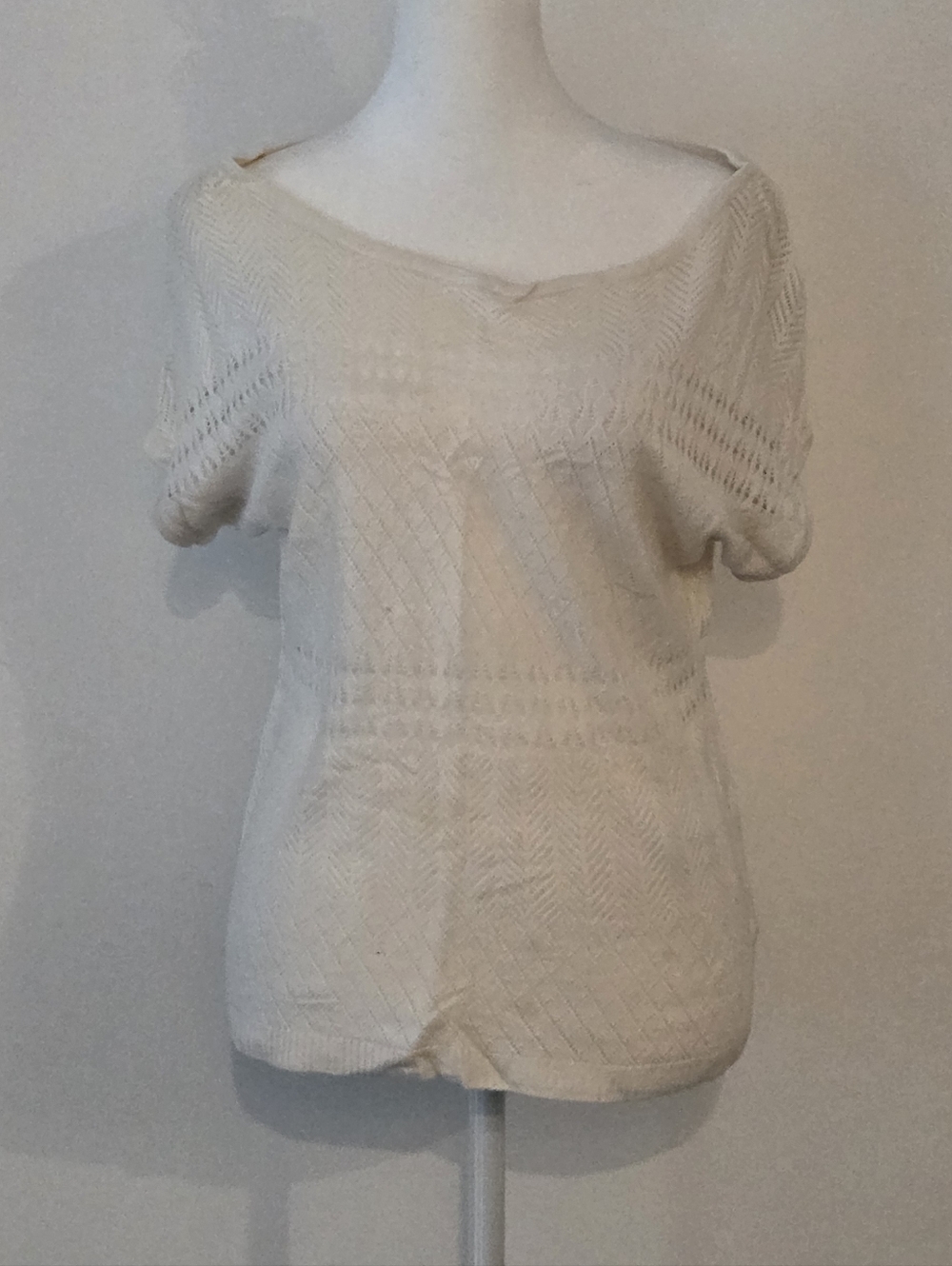 Women’s Cream Knit Short-Sleeve Sweater